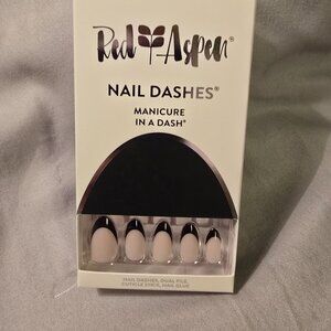 Red Aspen Nail Dashes ✨Midnight‎ in Mojave Maribella - NIB